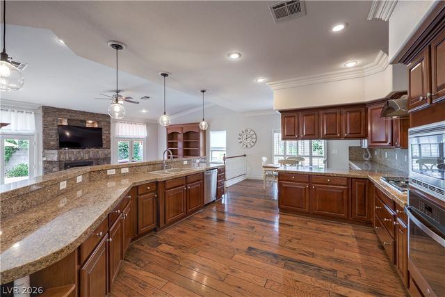 7480 Grassy Field Court, Las Vegas, NV 89131