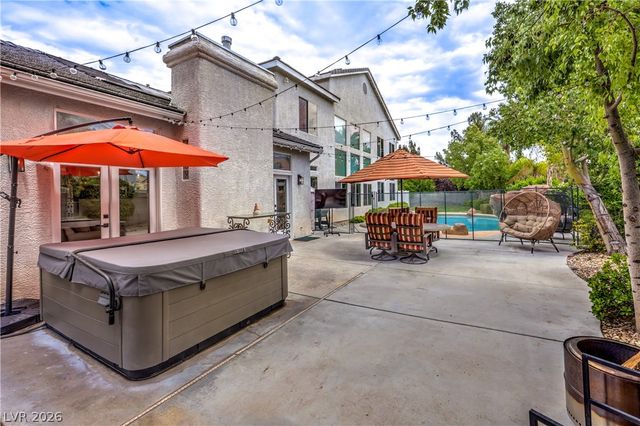 7480 Grassy Field Court, Las Vegas, NV 89131