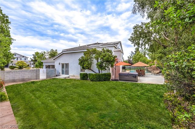 7480 Grassy Field Court, Las Vegas, NV 89131