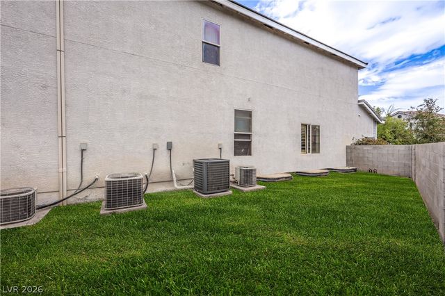 7480 Grassy Field Court, Las Vegas, NV 89131
