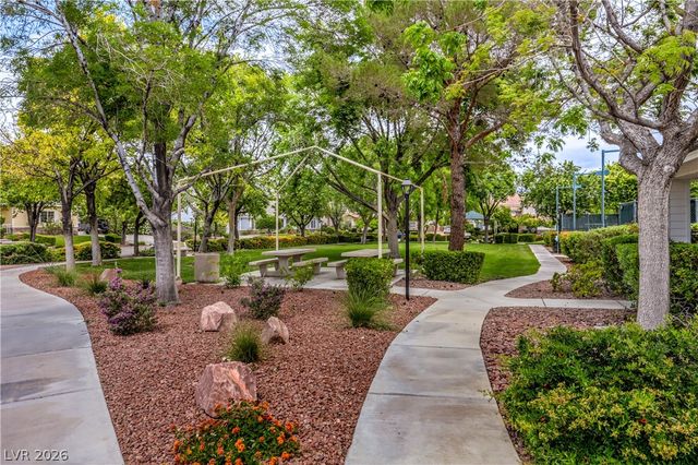 7480 Grassy Field Court, Las Vegas, NV 89131