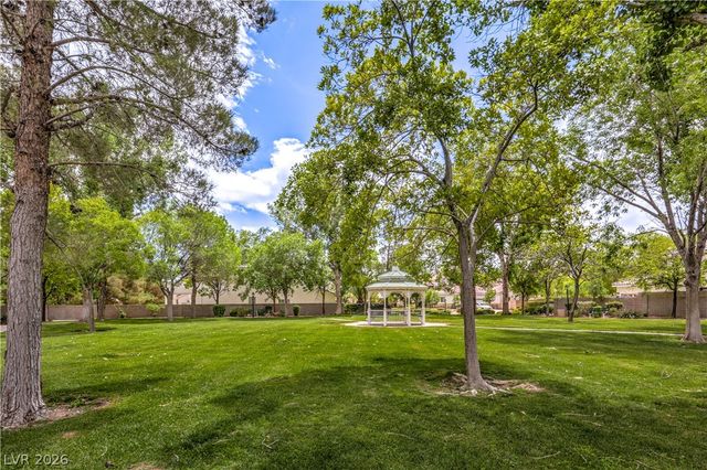 7480 Grassy Field Court, Las Vegas, NV 89131