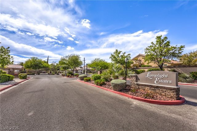 7480 Grassy Field Court, Las Vegas, NV 89131