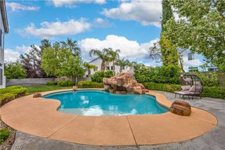 7480 Grassy Field Court, Las Vegas, NV 89131