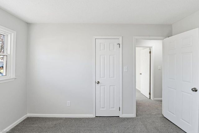 18 Fort Worth ST, Hampton, VA 23669