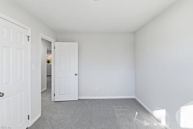 18 Fort Worth ST, Hampton, VA 23669