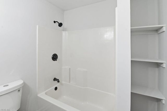 18 Fort Worth ST, Hampton, VA 23669