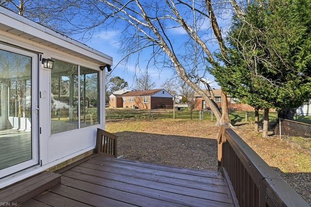 18 Fort Worth ST, Hampton, VA 23669