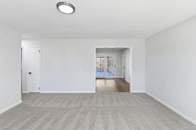 18 Fort Worth ST, Hampton, VA 23669