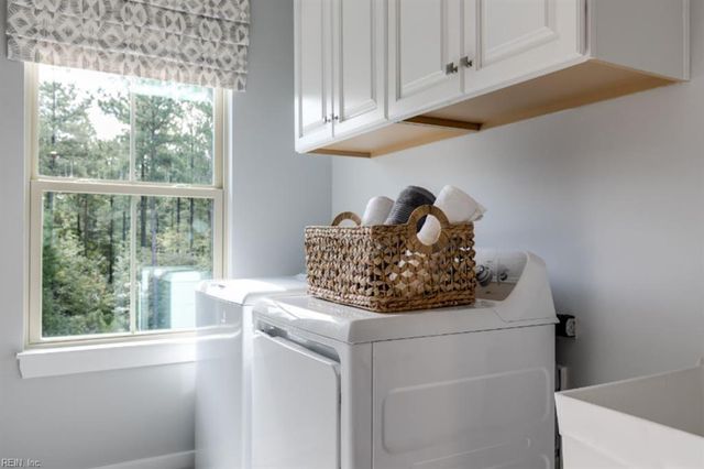 206 Leif ST, Moyock, NC 27958