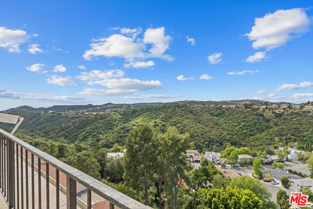 2385 Roscomare Road F10, Los Angeles, CA 90077