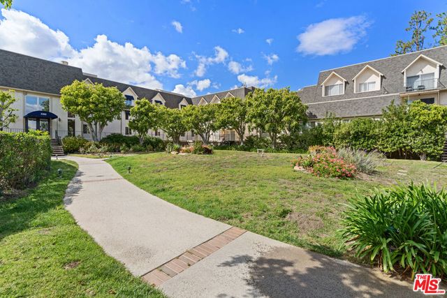 2385 Roscomare Road F10, Los Angeles, CA 90077