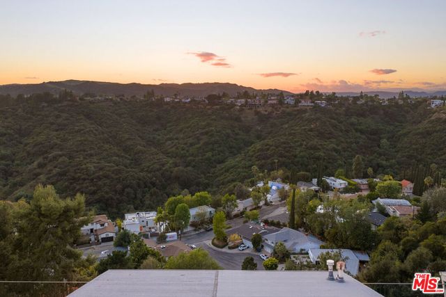 2385 Roscomare Road F10, Los Angeles, CA 90077