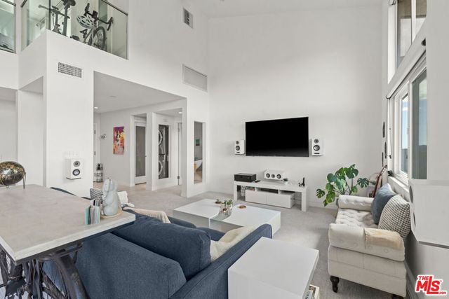 2385 Roscomare Road F10, Los Angeles, CA 90077