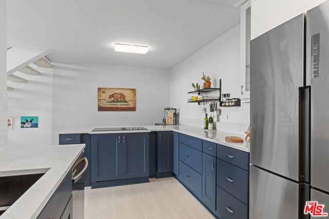 2385 Roscomare Road F10, Los Angeles, CA 90077