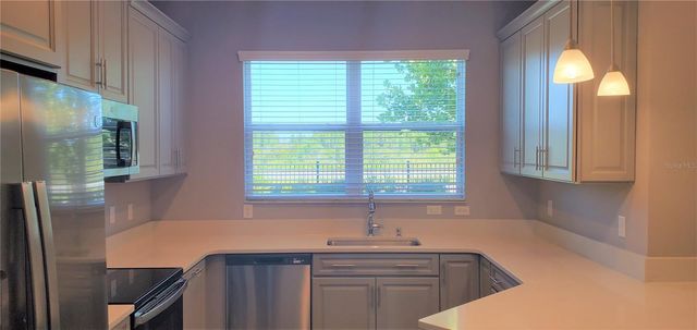 29821 SOUTHWELL LANE, Wesley Chapel, FL 33543