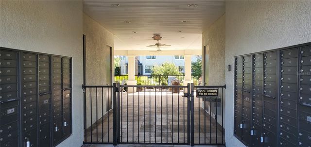 29821 SOUTHWELL LANE, Wesley Chapel, FL 33543
