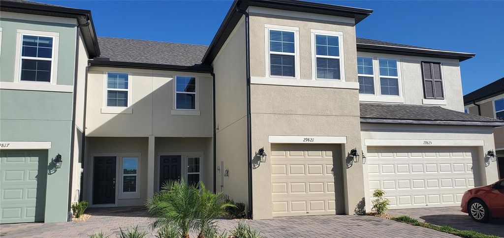 29821 SOUTHWELL LANE, Wesley Chapel, FL 33543