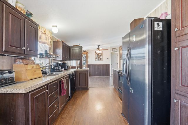 716 Lathem Boulevard, Venus, TX 76084