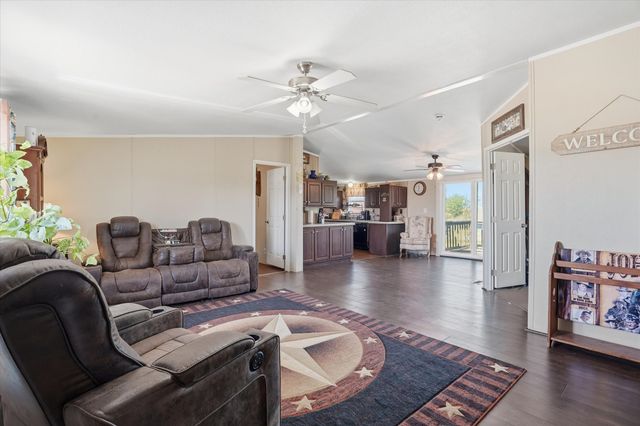 716 Lathem Boulevard, Venus, TX 76084