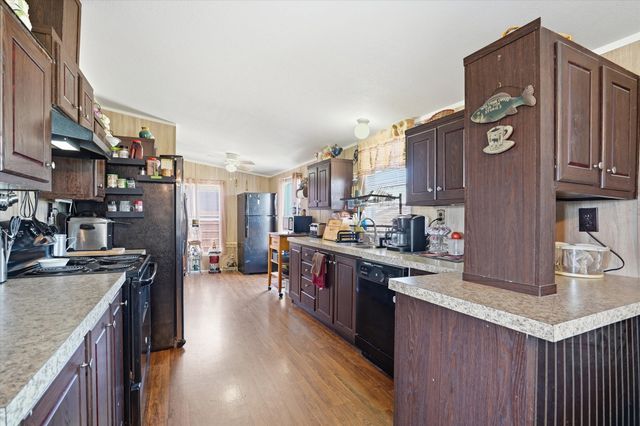 716 Lathem Boulevard, Venus, TX 76084