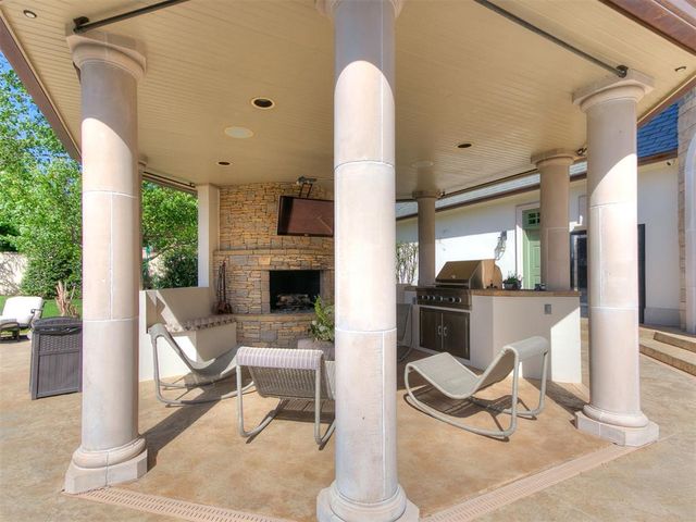 4301 Berry Farm Road, Norman, OK 73072