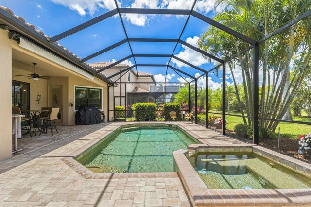 5632 GOODPASTURE GLEN, Bradenton, FL 34211