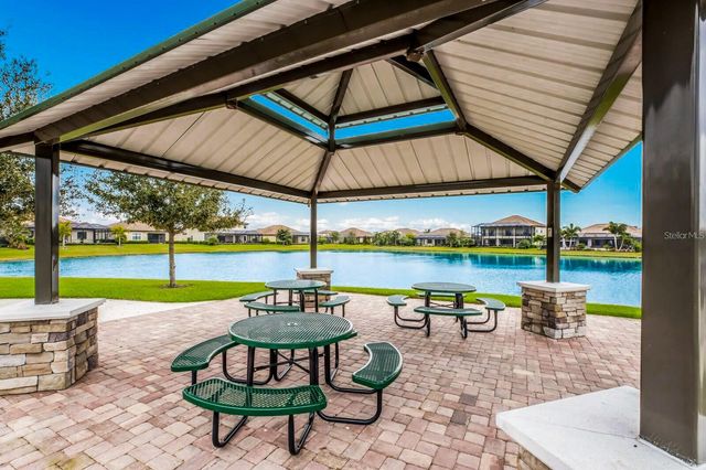 5632 GOODPASTURE GLEN, Bradenton, FL 34211