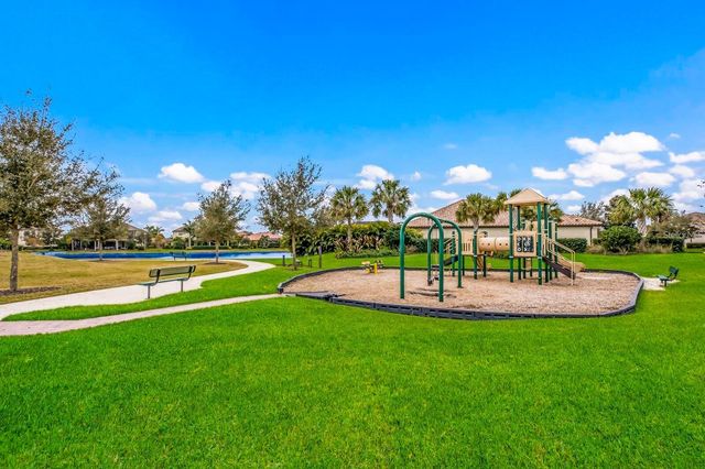 5632 GOODPASTURE GLEN, Bradenton, FL 34211