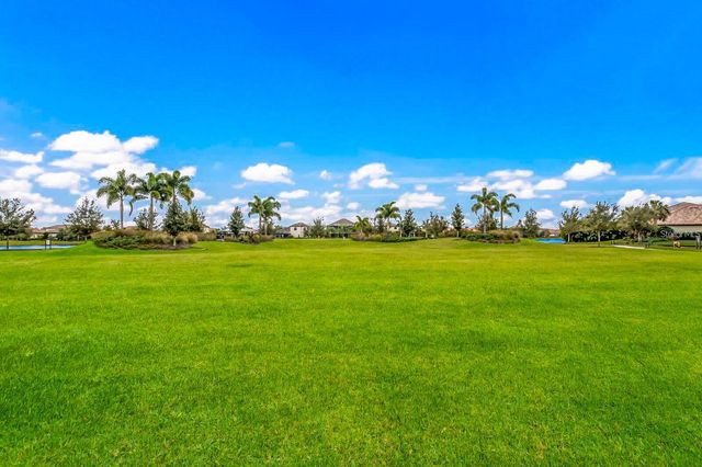 5632 GOODPASTURE GLEN, Bradenton, FL 34211