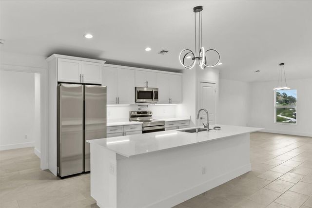 5315 NW Nail Court, Port St. Lucie, FL 34986