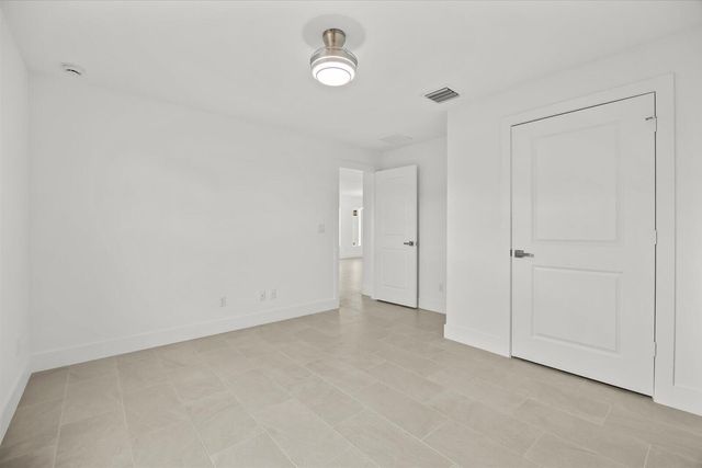 5315 NW Nail Court, Port St. Lucie, FL 34986