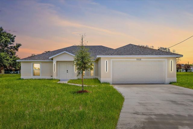5315 NW Nail Court, Port St. Lucie, FL 34986