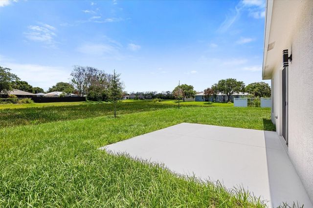 5315 NW Nail Court, Port St. Lucie, FL 34986