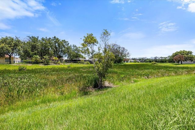 5315 NW Nail Court, Port St. Lucie, FL 34986