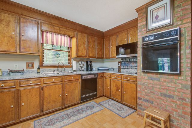 663 Hickory Hill Road, Orangeburg, SC 29115