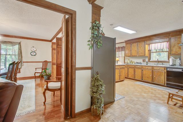 663 Hickory Hill Road, Orangeburg, SC 29115