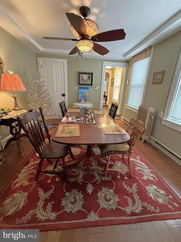 145 E CHESTNUT ST, Lancaster, PA 17602