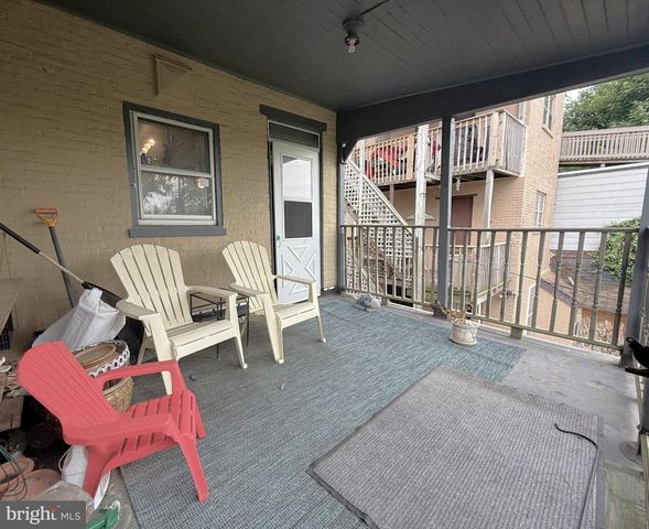 145 E CHESTNUT ST, Lancaster, PA 17602
