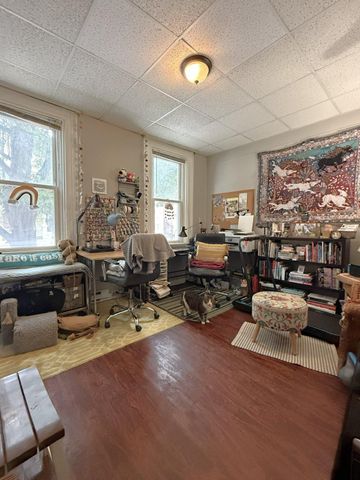 145 E CHESTNUT ST, Lancaster, PA 17602