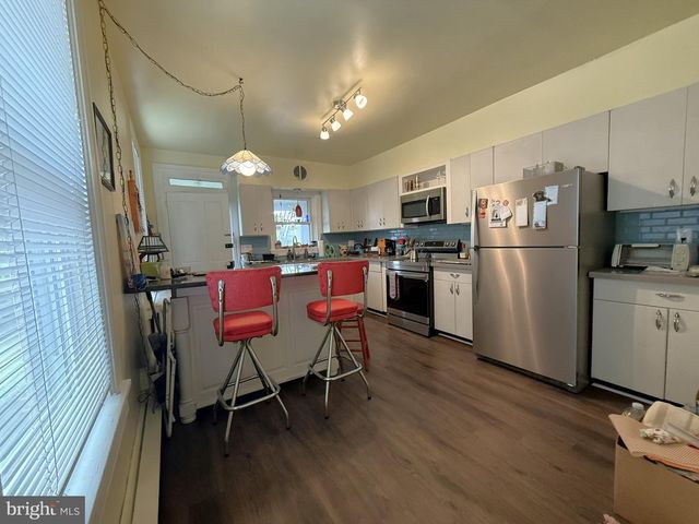 145 E CHESTNUT ST, Lancaster, PA 17602