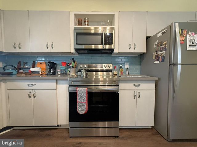 145 E CHESTNUT ST, Lancaster, PA 17602