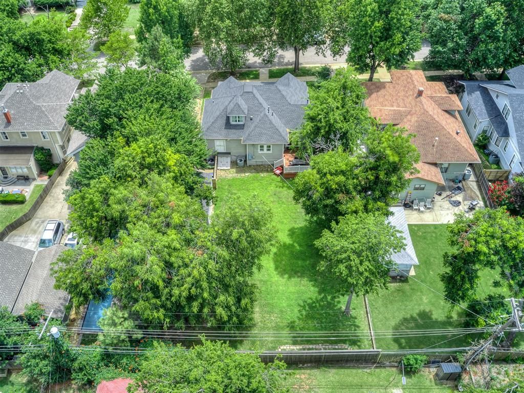 Image 27 of property listing at 625 NW 16th Street, Oklahoma City, OK 73103