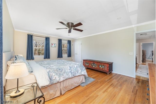 18 Dean Rd, Mendham Boro, NJ 07945