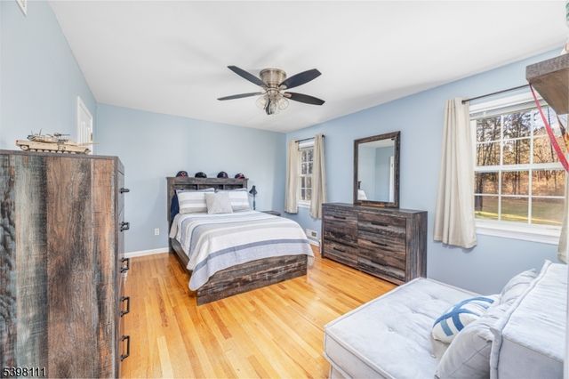 18 Dean Rd, Mendham Boro, NJ 07945