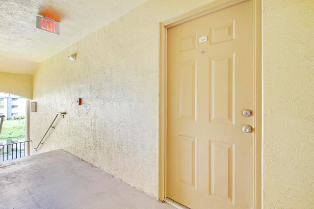 4151 San Marino Boulevard 304, West Palm Beach, FL 33409