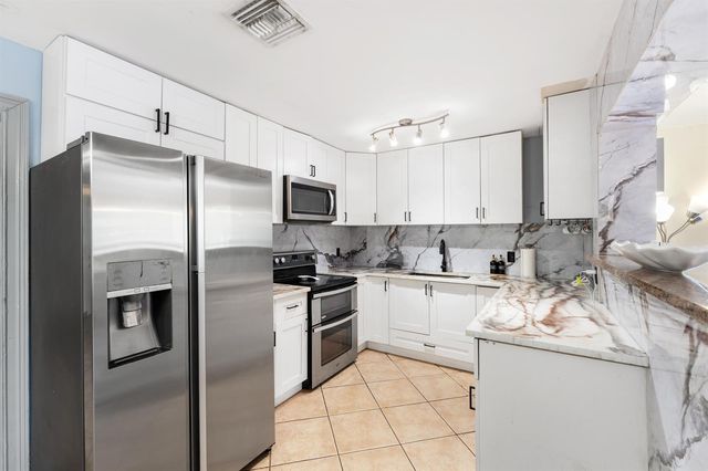5833 Fair Green Road, West Palm Beach, FL 33417