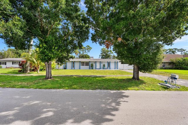5833 Fair Green Road, West Palm Beach, FL 33417