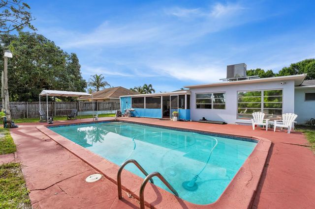 5833 Fair Green Road, West Palm Beach, FL 33417
