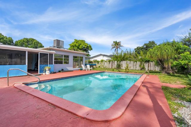 5833 Fair Green Road, West Palm Beach, FL 33417